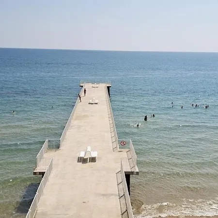 Private In Saint Elena * 圣君士坦丁和海伦那