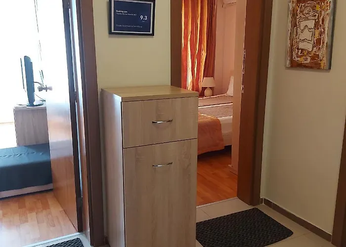 Private In Saint Elena * Saints Constantine and Helena