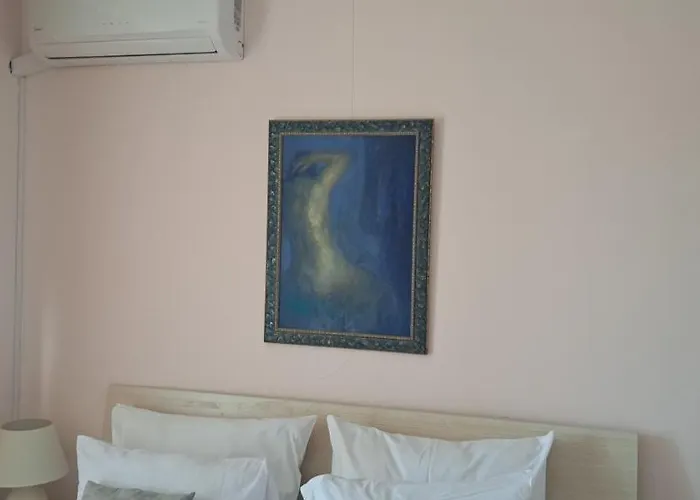 Private In Saint Elena *