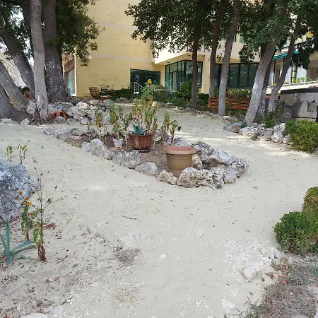 Private In Saint Elena