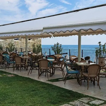 Private In Saint Elena Appartement