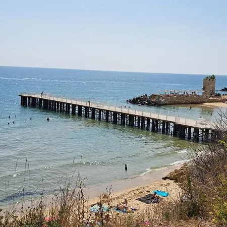 Private In Saint Elena