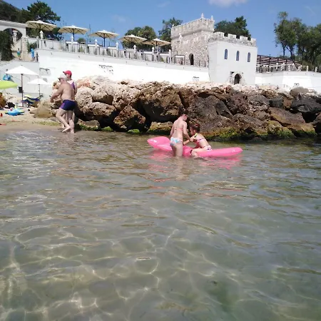 Private In Saint Elena