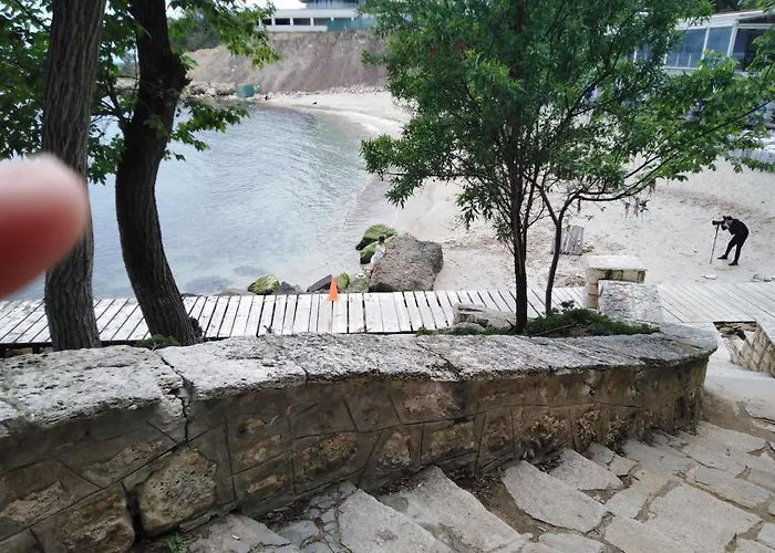 Private In Saint Elena سينتس قسطنطين وهيلينا