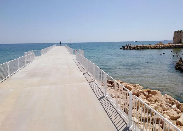 Private In Saint Elena